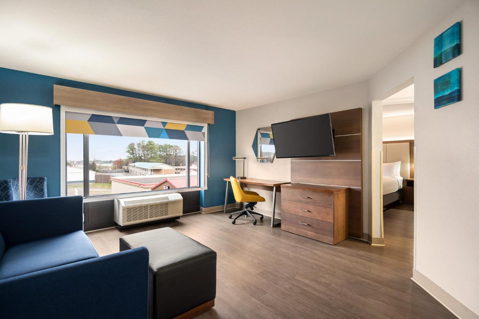Express & By Ihg 3* McDonough