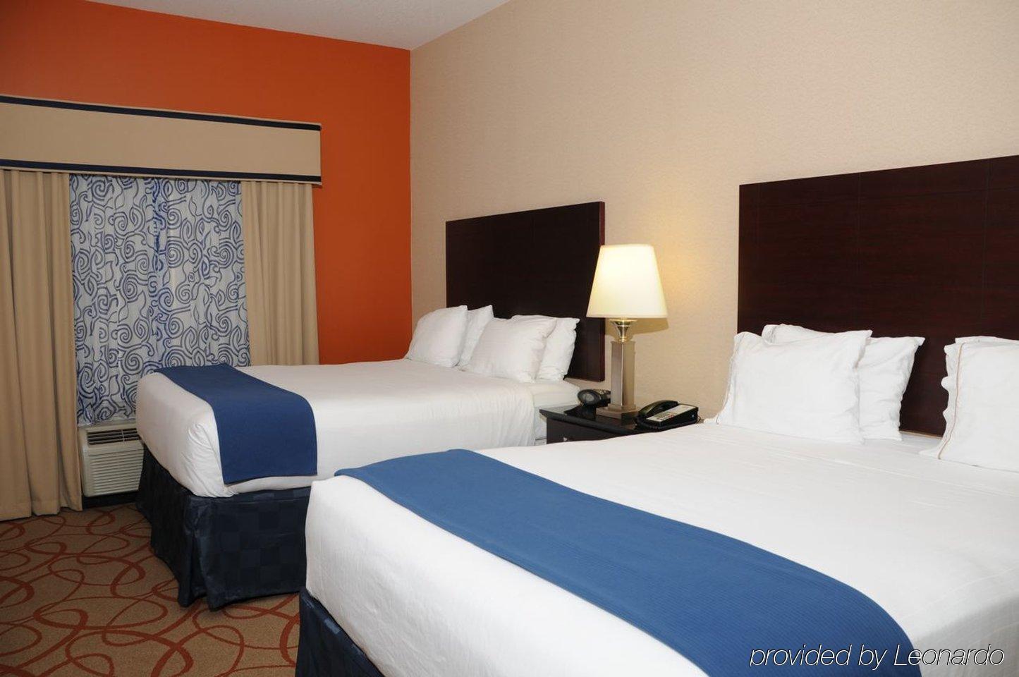 Express & By Ihg 3*