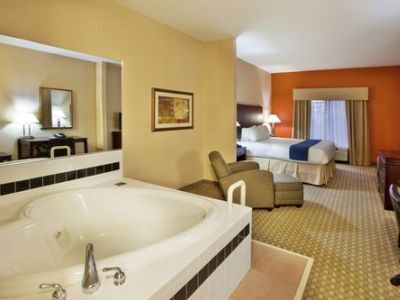 Hotel Express & By Ihg