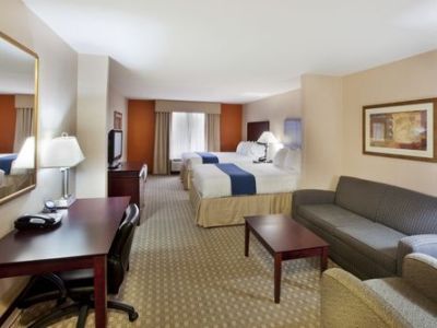 Express & By Ihg McDonough